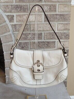 Coach Vintage Soho F10192 Top Flap Y2K Off White Leather Medium Shoulder Bag